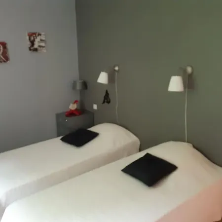 Maison Avec Piscine Entre Et Montagne Holiday home *