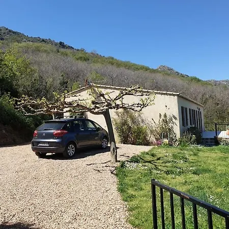 Maison Avec Piscine Entre Et Montagne Holiday home