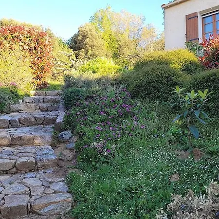 Semesterbostad Maison Avec Piscine Entre Et Montagne *