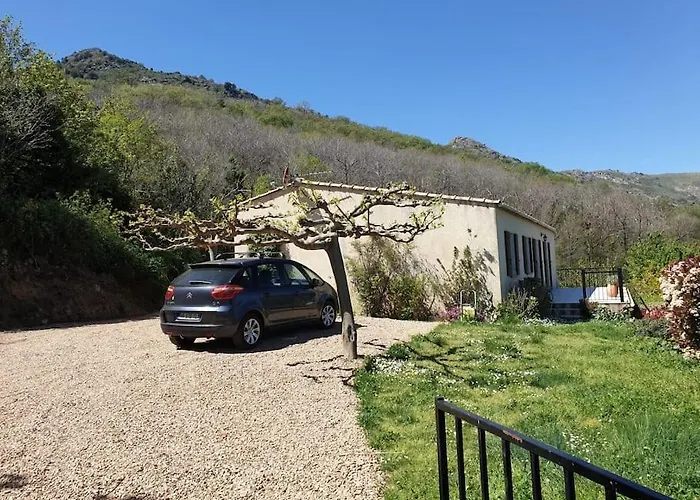 Maison Avec Piscine Entre Et Montagne Feriehus